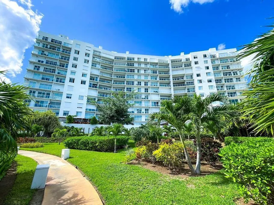 Punta Me Luxury Apartments Ocean View & Beach Front In Amara カンクン