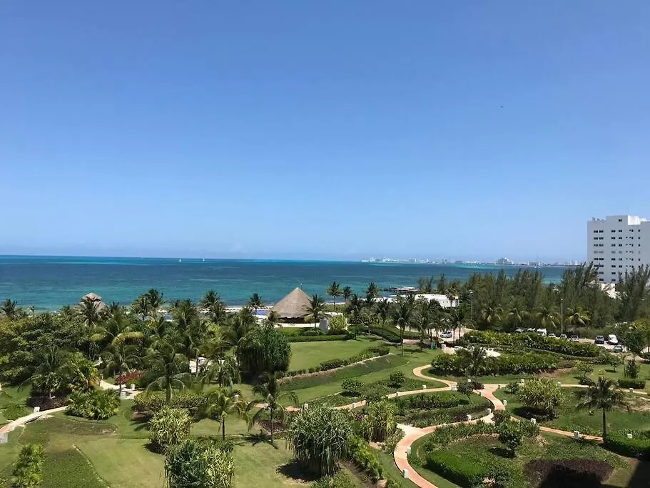 Punta Me Luxury Apartments Ocean View & Beach Front In Amara Cancun