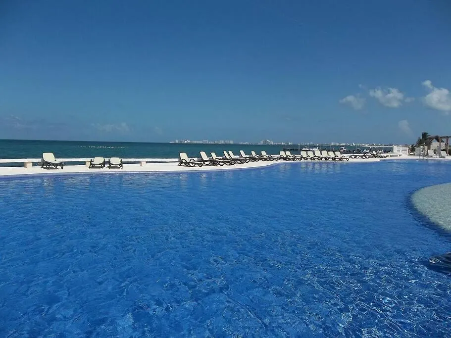 Punta Me Luxury Apartments Ocean View & Beach Front In Amara Cancun Mexico