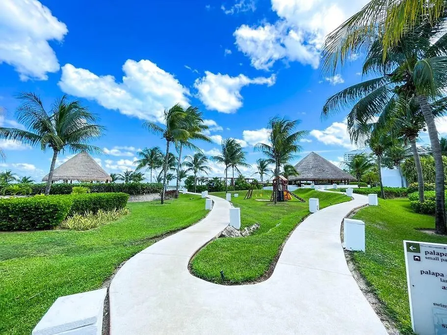 Punta Me Luxury Apartments Ocean View & Beach Front In Amara Cancun
